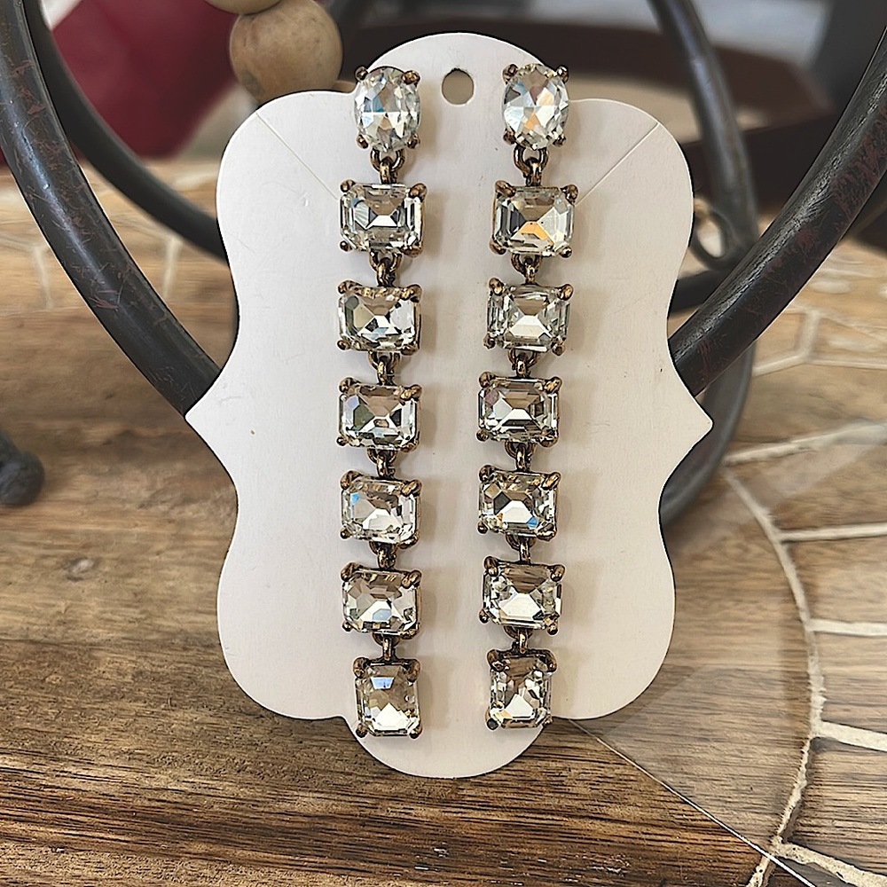 Gorgeous gold drop earrings